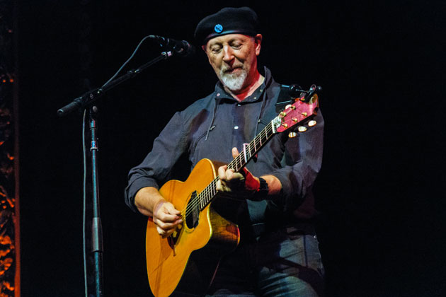 Richard_Thompson-8_Richard_Thompson-4_Photo-by-Matt-Condon_WEB