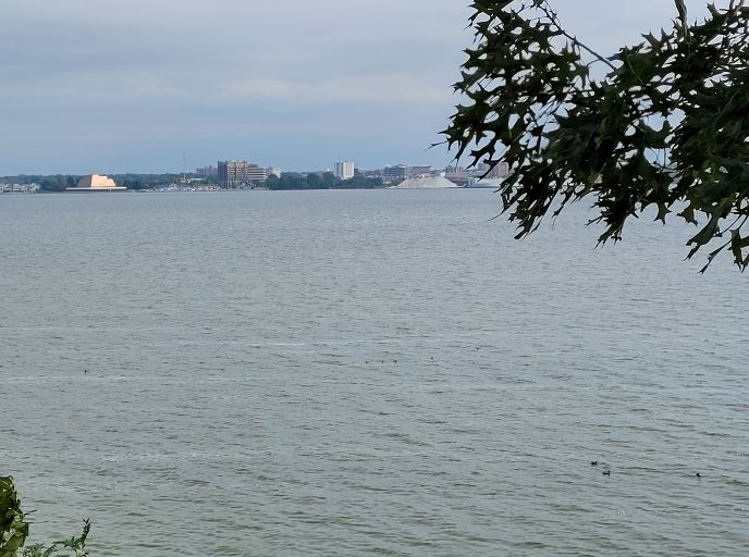 resized looking across muskegon lake 100221