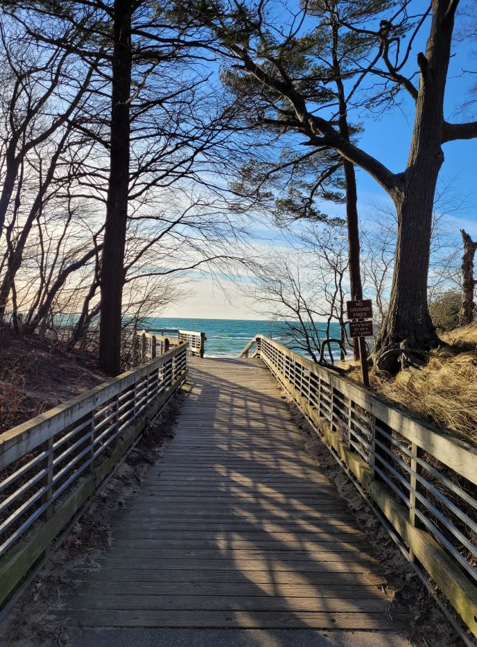 resized stairway out to lake 2 121221